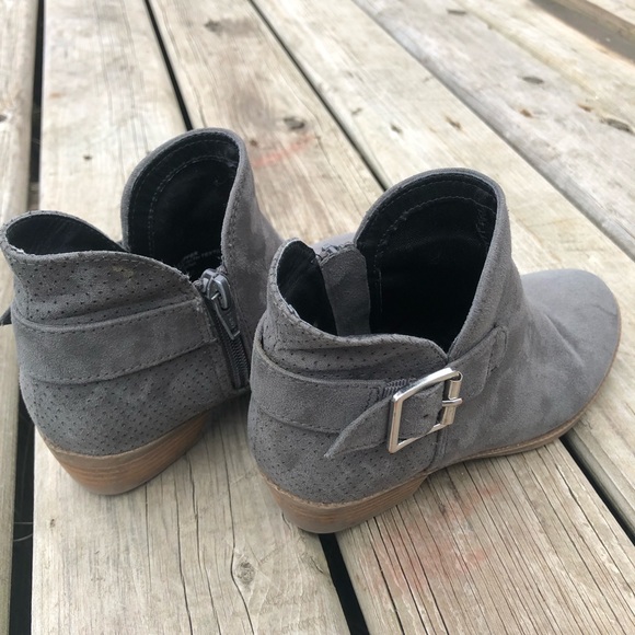 Justice Ankle Boot - Picture 6 of 9